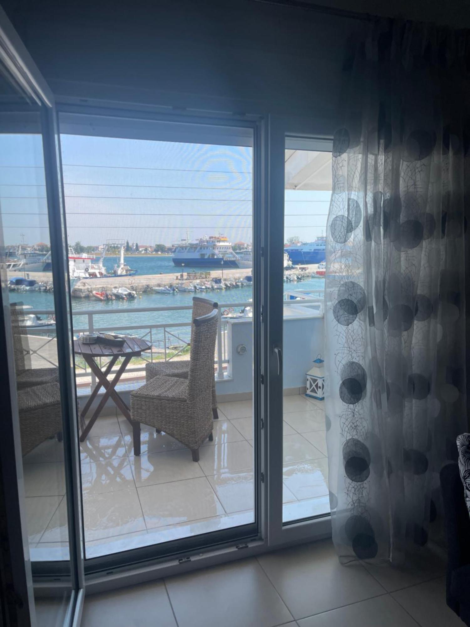 קראמוטי Anna Apartments מראה חיצוני תמונה