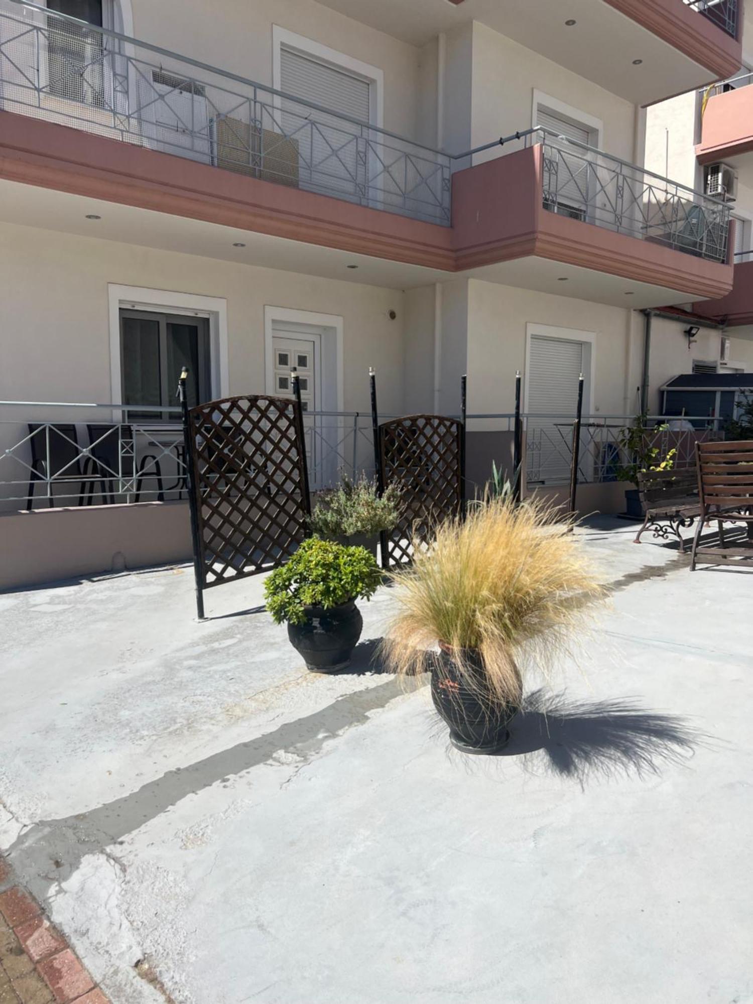 קראמוטי Anna Apartments מראה חיצוני תמונה